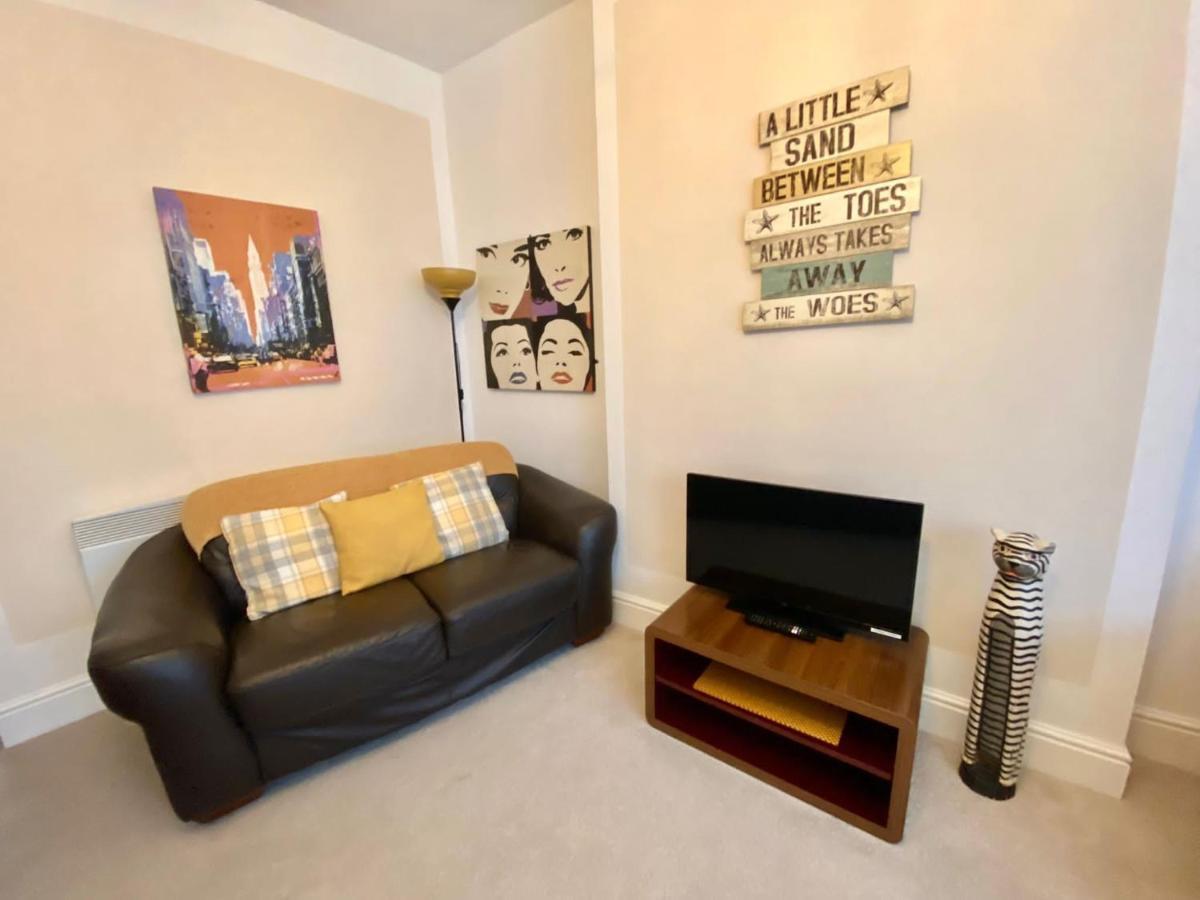 Blackpool Abode - The Buttercup Suite Экстерьер фото